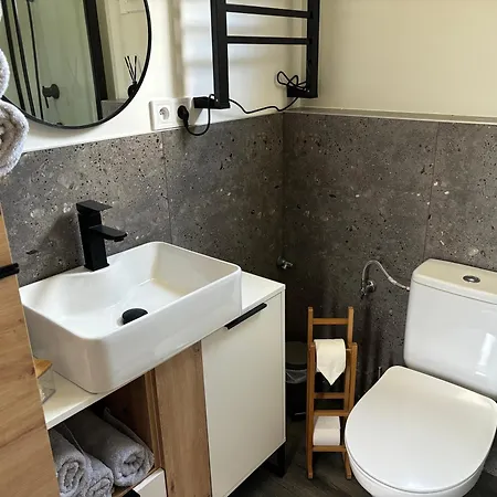 Rishko - View - Private Sauna - Free Parking - 24hr Self Chceck-in Holcikovce