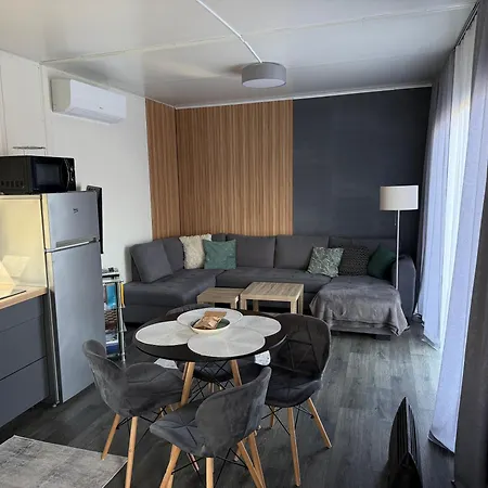 Rishko - View - Free Parking - 24hr Self Chceck-in - Serviced Premium By Hotelstars Union Apartment *