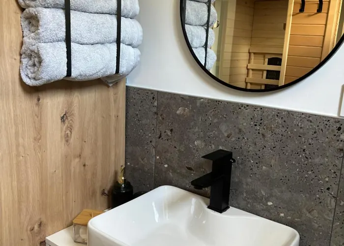Apartman Rishko - View - Free Parking - 24hr Self Chceck-in Holcsík